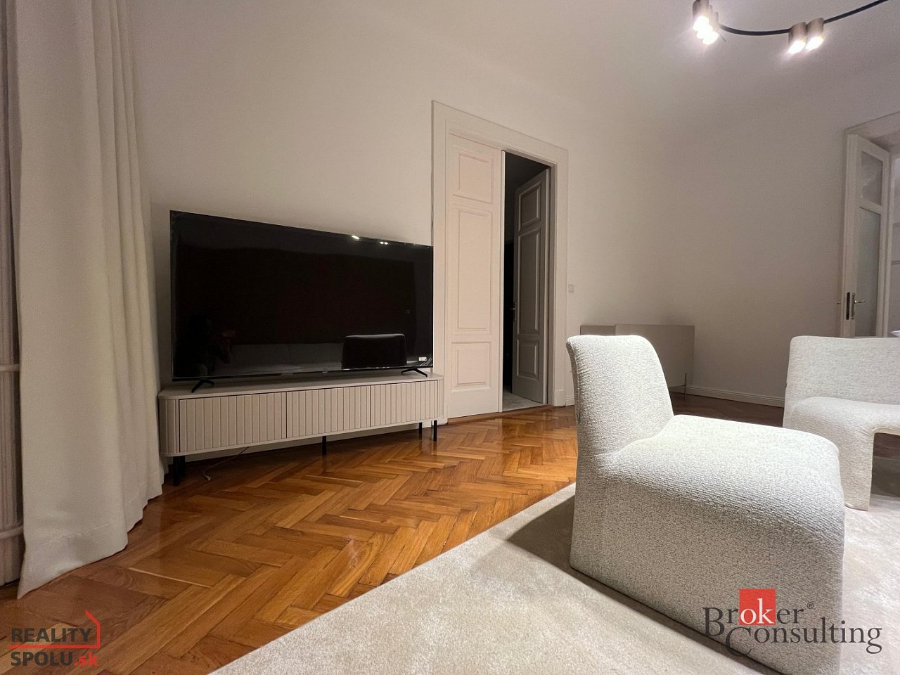 hlavná fotografia nehnuteľnosti