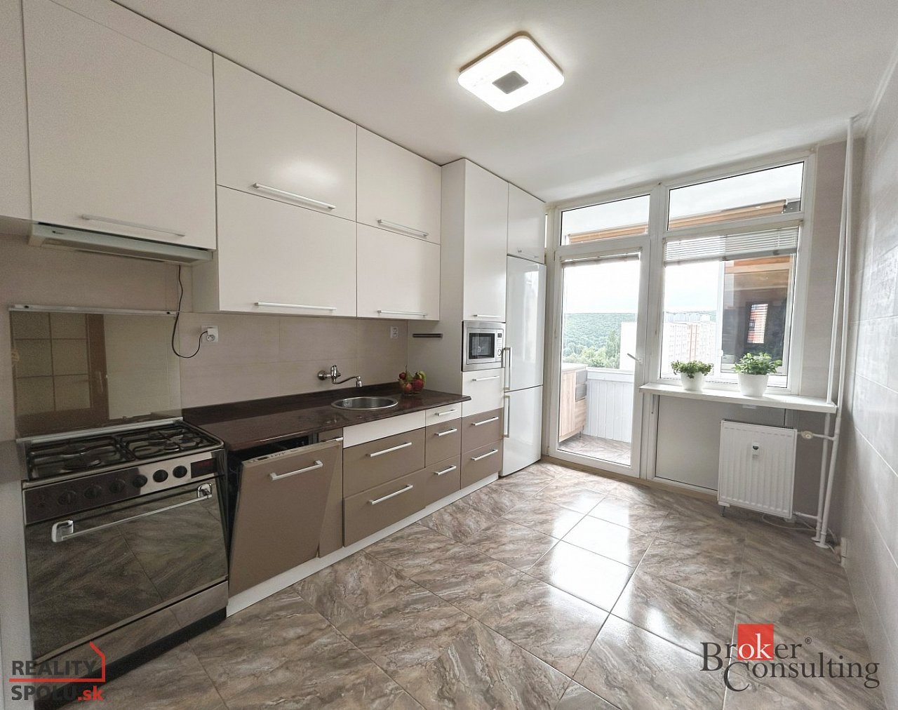 hlavná fotografia nehnuteľnosti