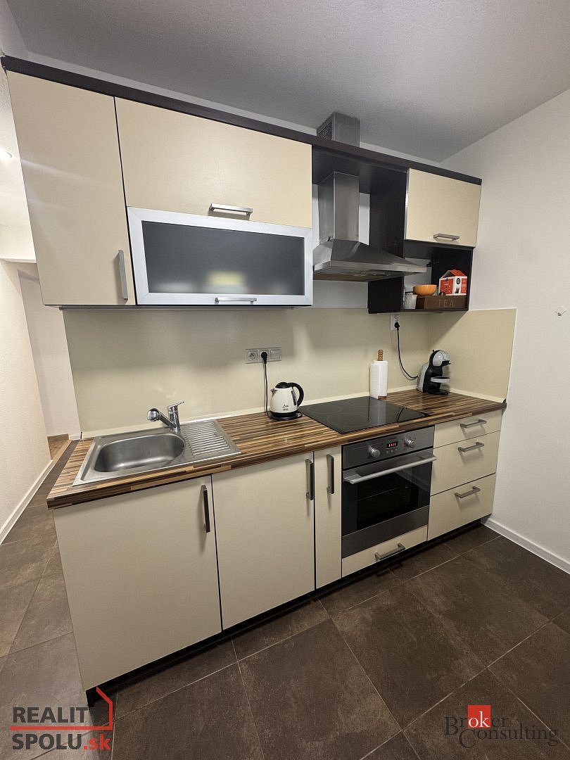 hlavná fotografia nehnuteľnosti