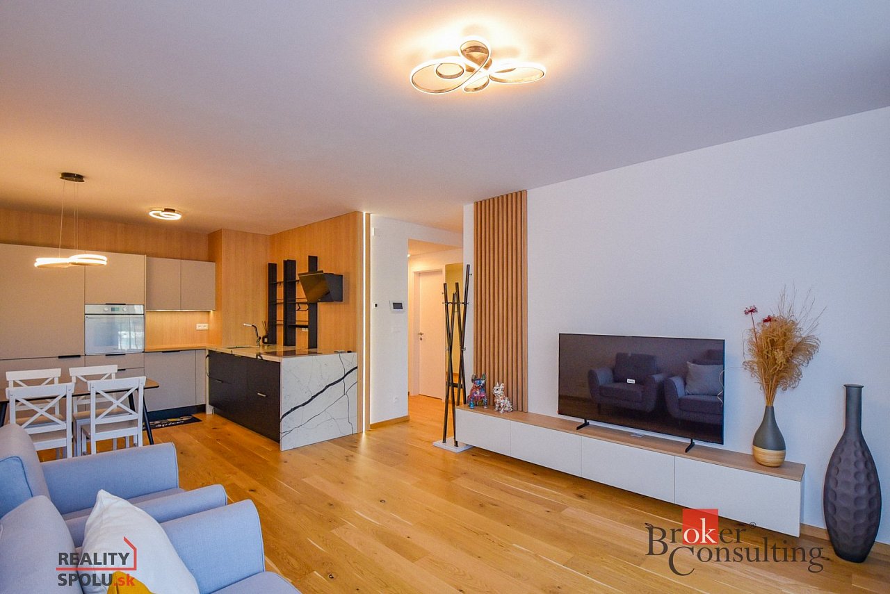 hlavná fotografia nehnuteľnosti