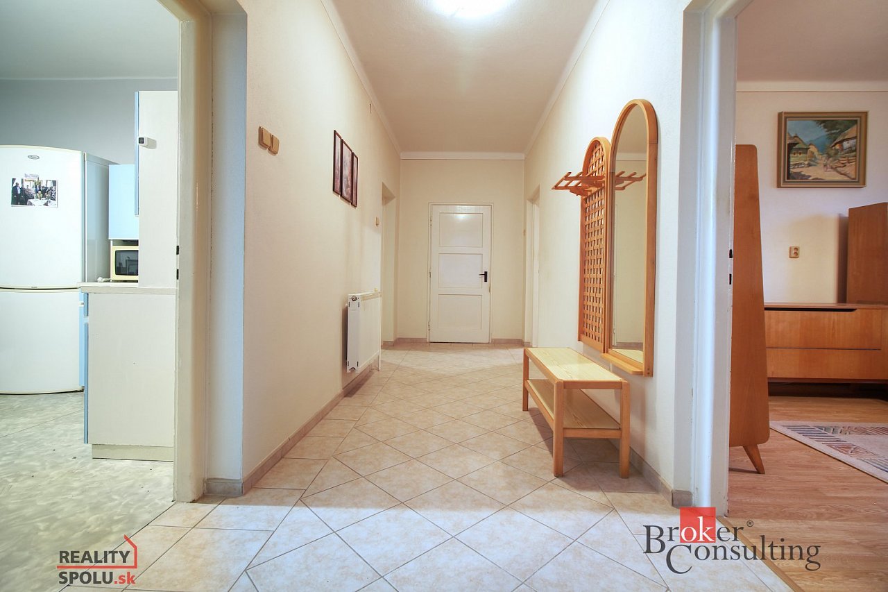 hlavná fotografia nehnuteľnosti