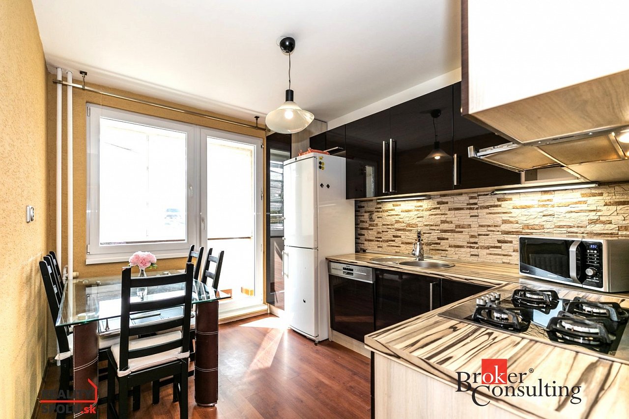 hlavná fotografia nehnuteľnosti