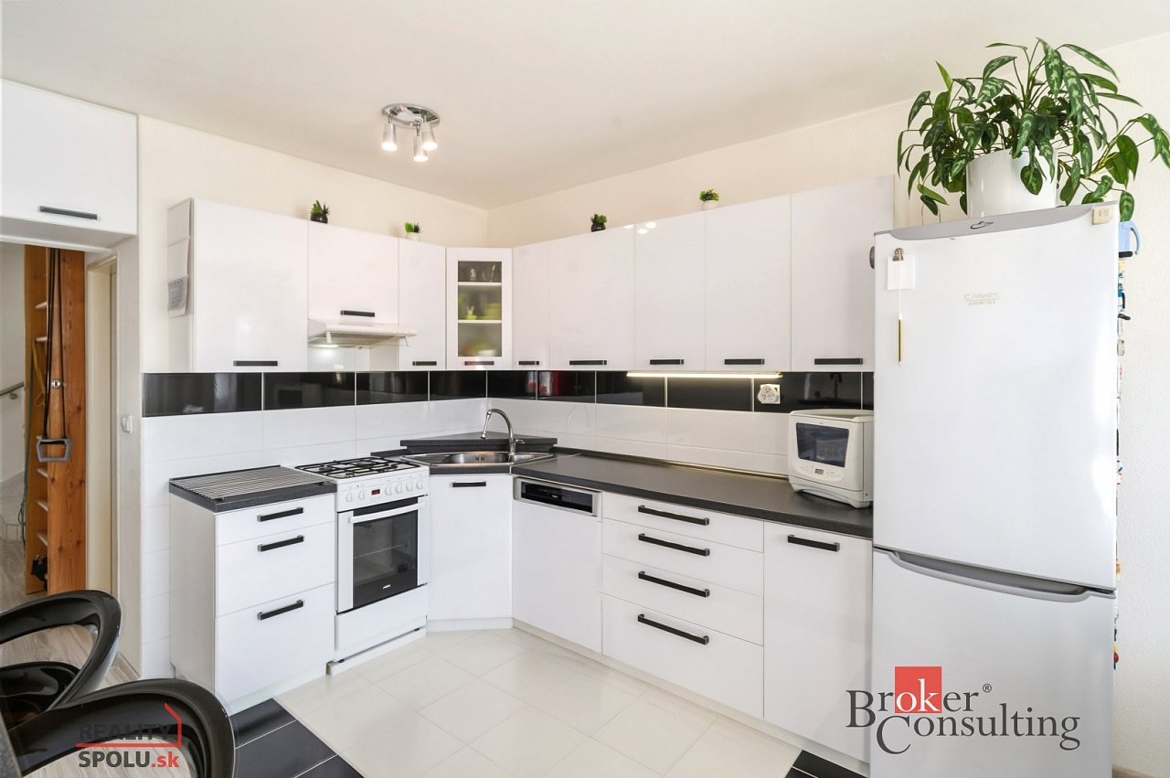 hlavná fotografia nehnuteľnosti