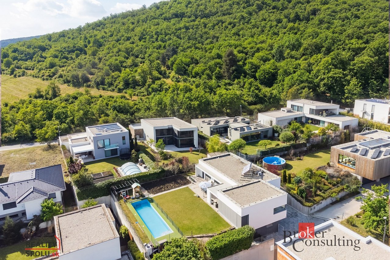 hlavná fotografia nehnuteľnosti