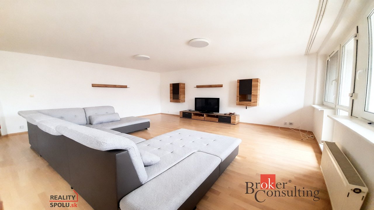 hlavná fotografia nehnuteľnosti