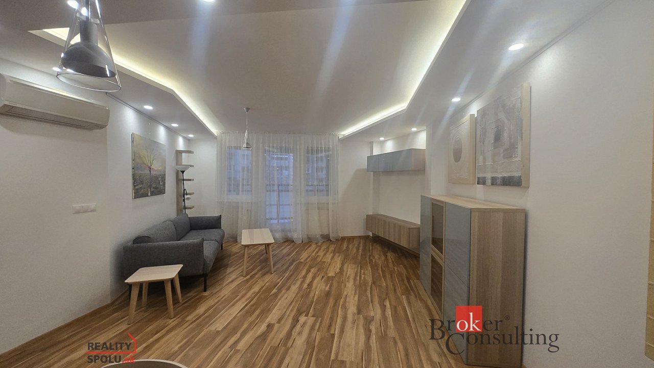 hlavná fotografia nehnuteľnosti