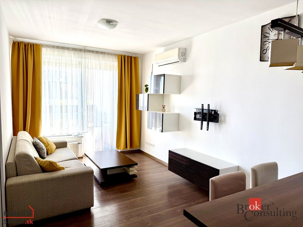 hlavná fotografia nehnuteľnosti